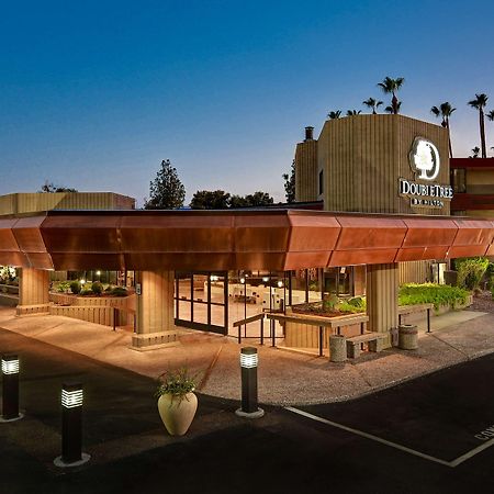 Doubletree By Hilton Phoenix- Tempe Exterior foto